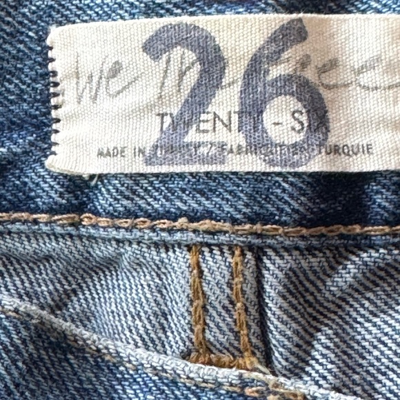 We The Free Blue Boyfriend High Rise Jeans Distressed - Picture 5 of 5